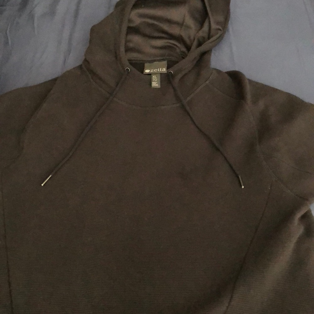 XL black Zella hoodie. Great condition.